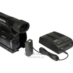 SWIT S-3602f Dual Charger/Adapter