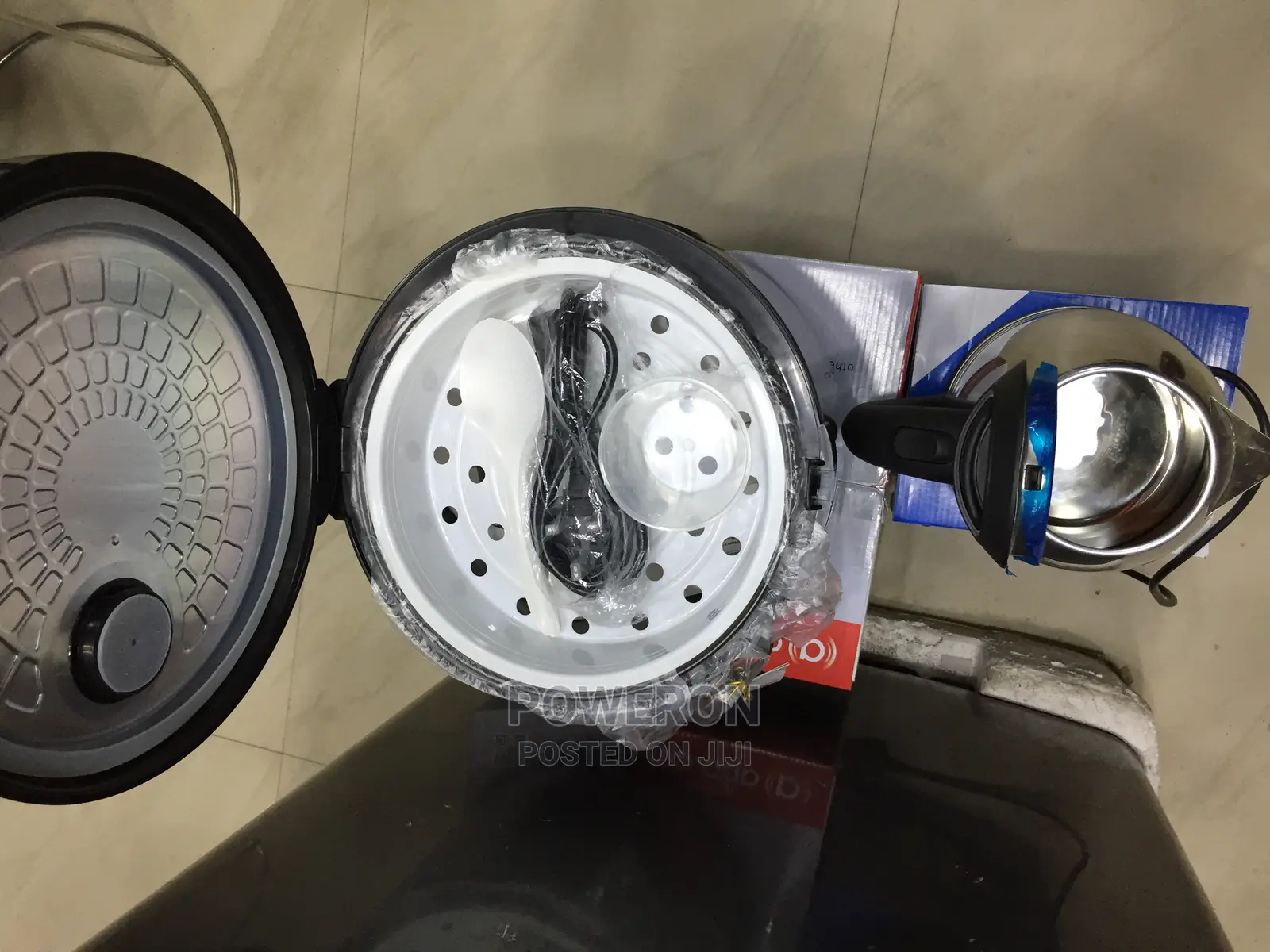 Rice Cooker and Kettle