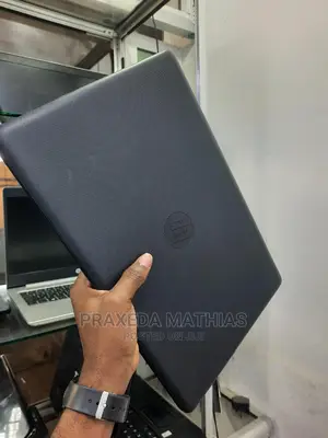Laptop HP 15-Da2933nia 4GB Intel Core I5 HDD 500GB
