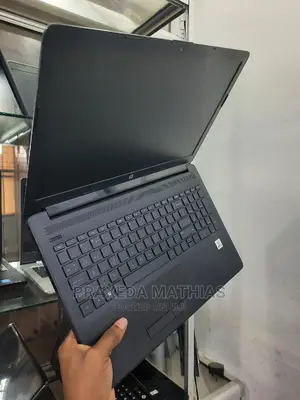 Laptop HP 15-Da2933nia 4GB Intel Core I5 HDD 500GB