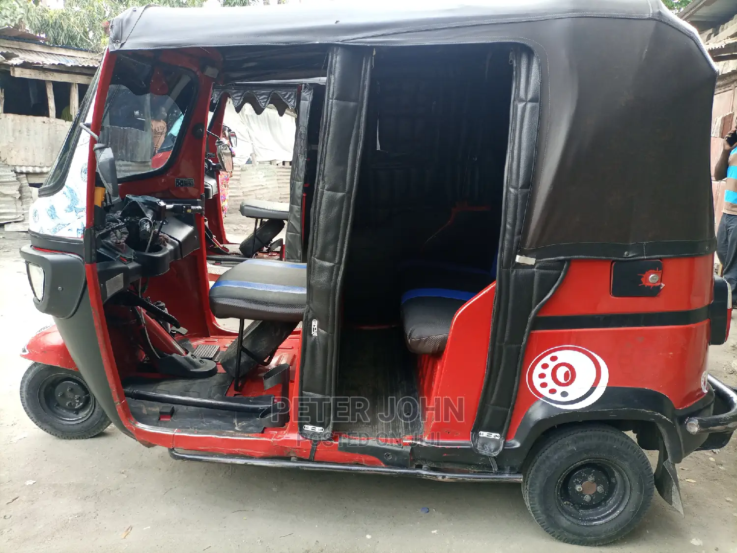 TVS Apache 180 RTR 2021 Red