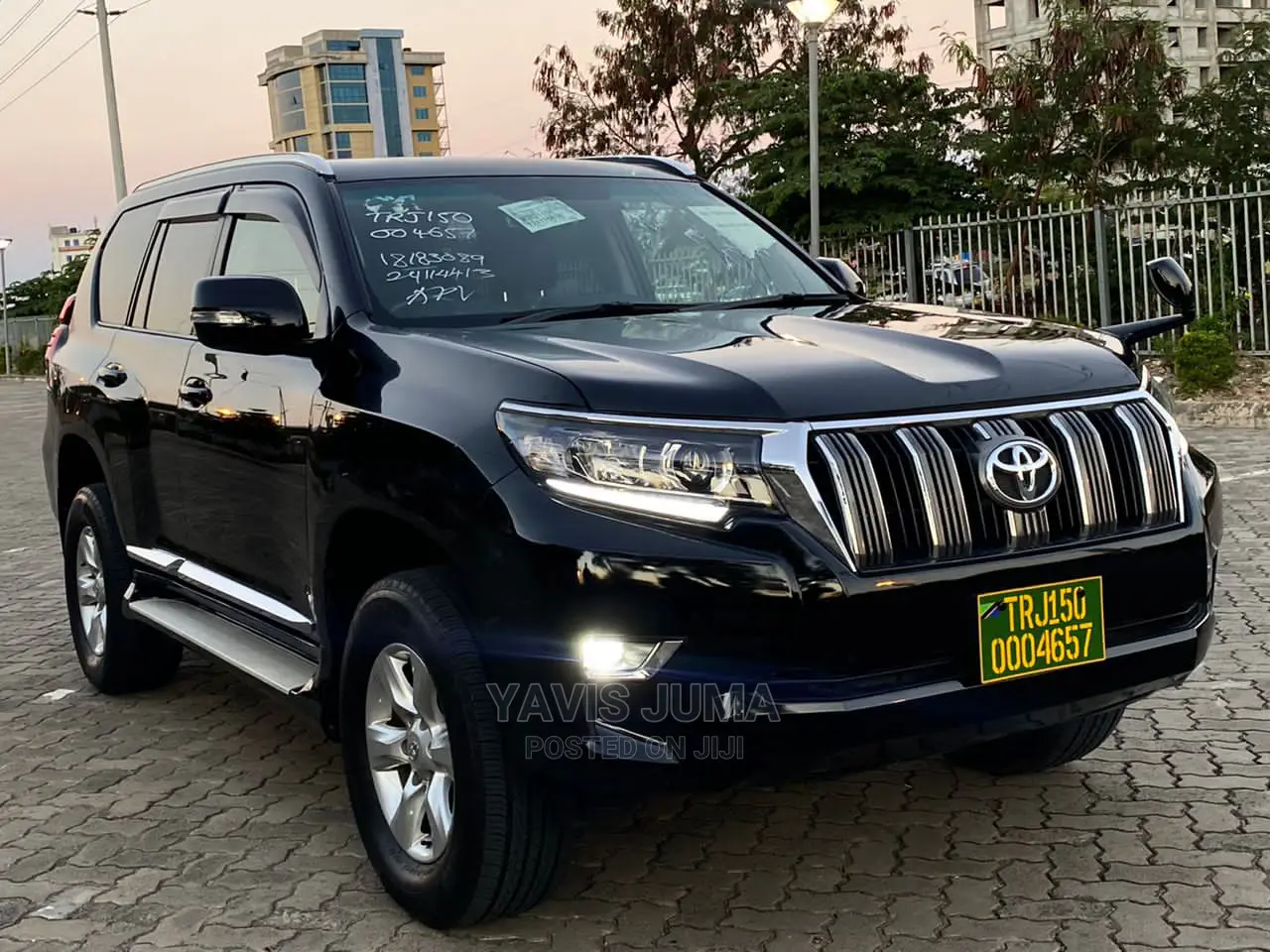 Toyota Land Cruiser Prado 2010 Black
