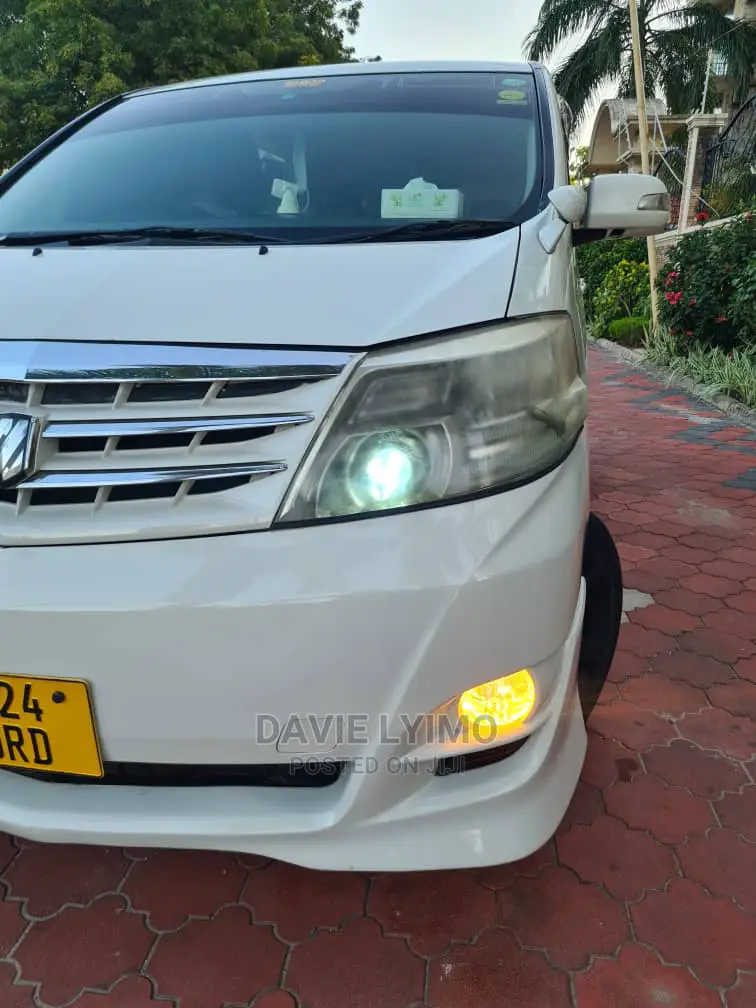 Toyota Alphard 2005 White