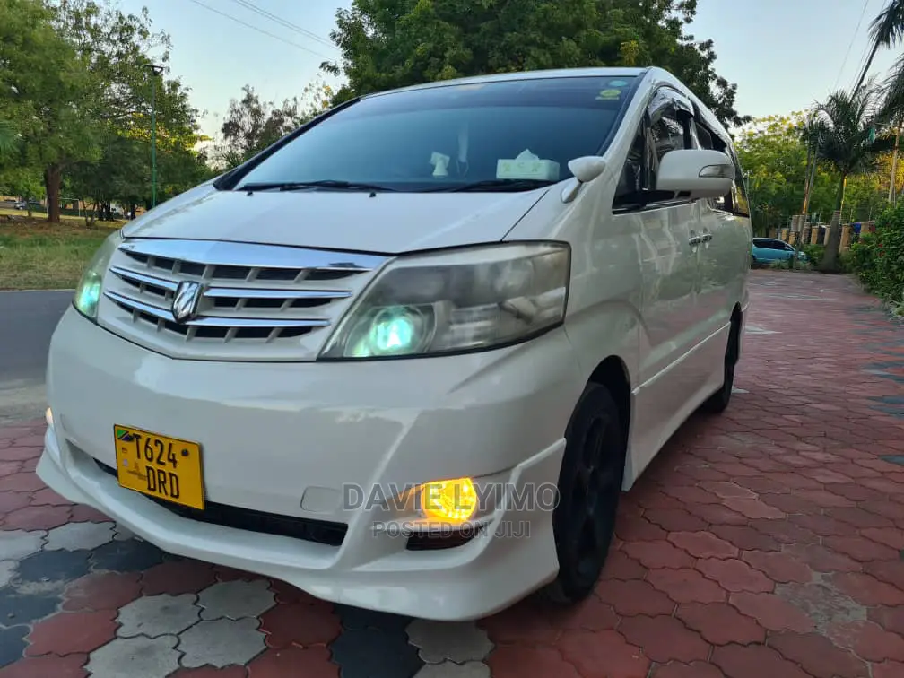 Toyota Alphard 2005 White