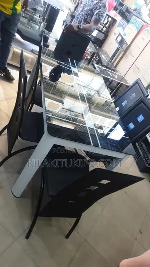 Dinning Table With 6 Chairs