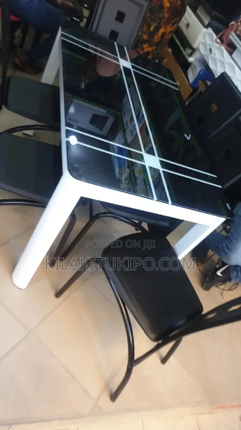 Dinning Table With 6 Chairs