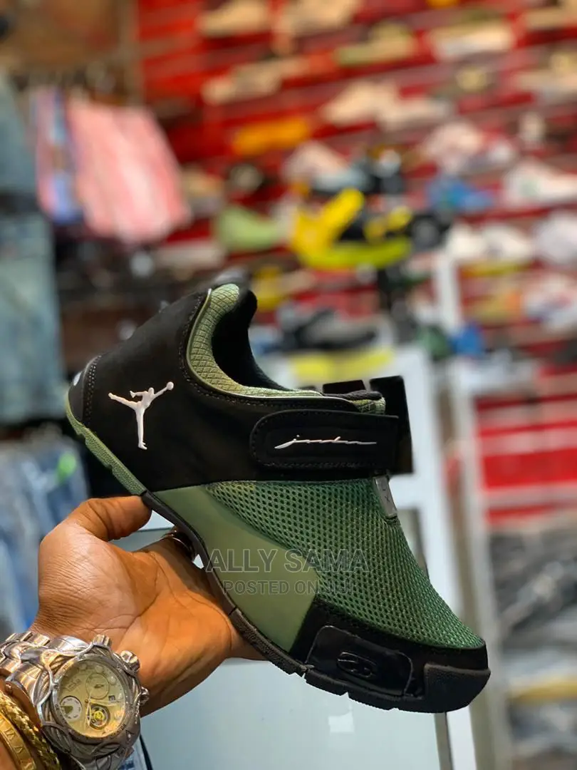 Air Jordan Black Yellow