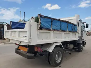 Mitsubishi Minicab Truck 1993 White