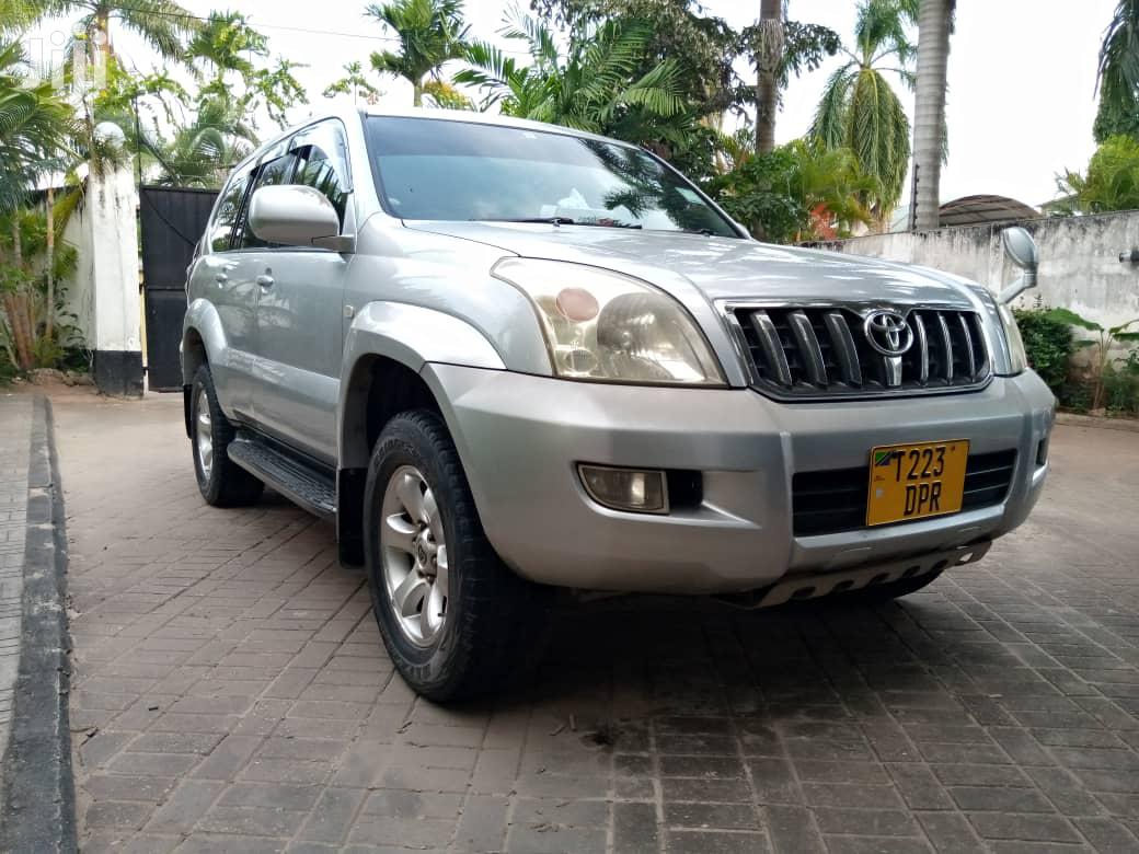 Toyota Land Cruiser Prado 2006 Gray