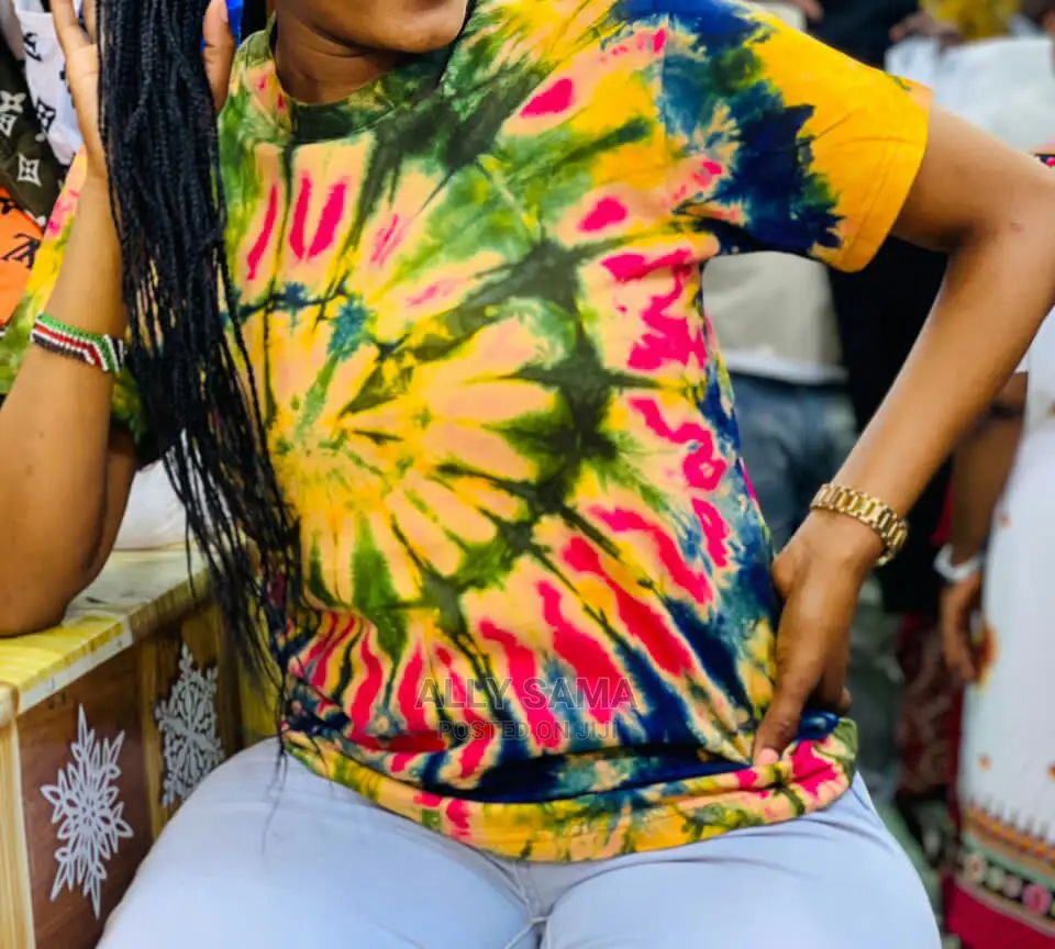 Lady's Tshirt Multcolour