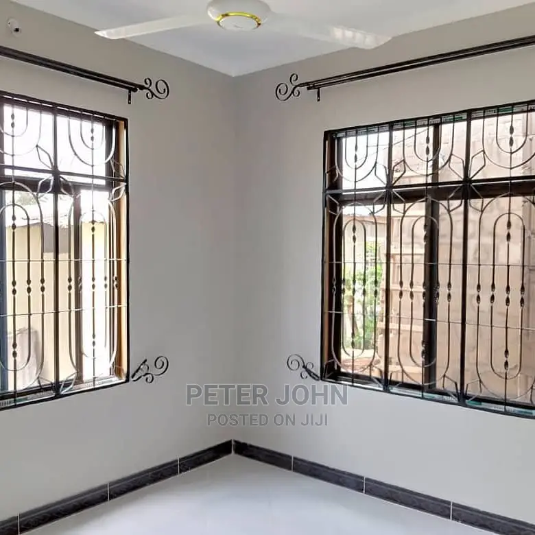 1bdrm Townhouse in Kimara for Rent