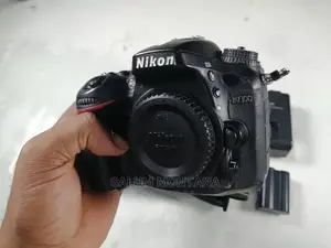Nikon D7100 Only Bodyy