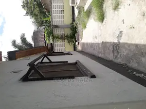 4bdrm House in Warioba Road, Mikocheni for Sale