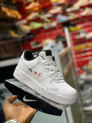 Air Nike LV White