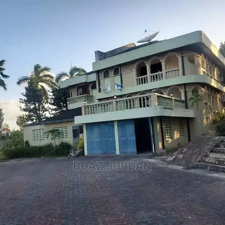 Furnished 5bdrm Bungalow in Boaz Mwakyembe, Mbezi for sale