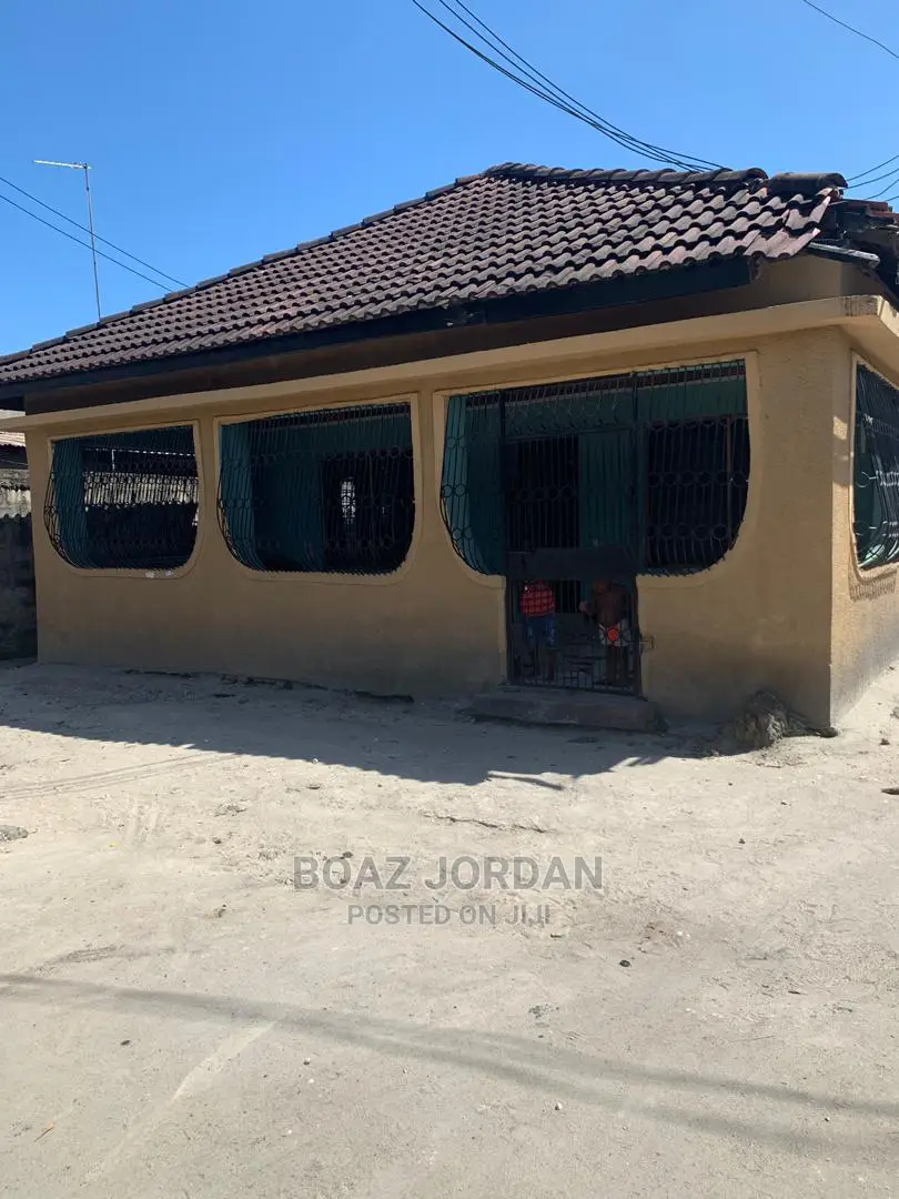 Furnished 3bdrm House in Boaz Mwakyembe, Kawe for Sale