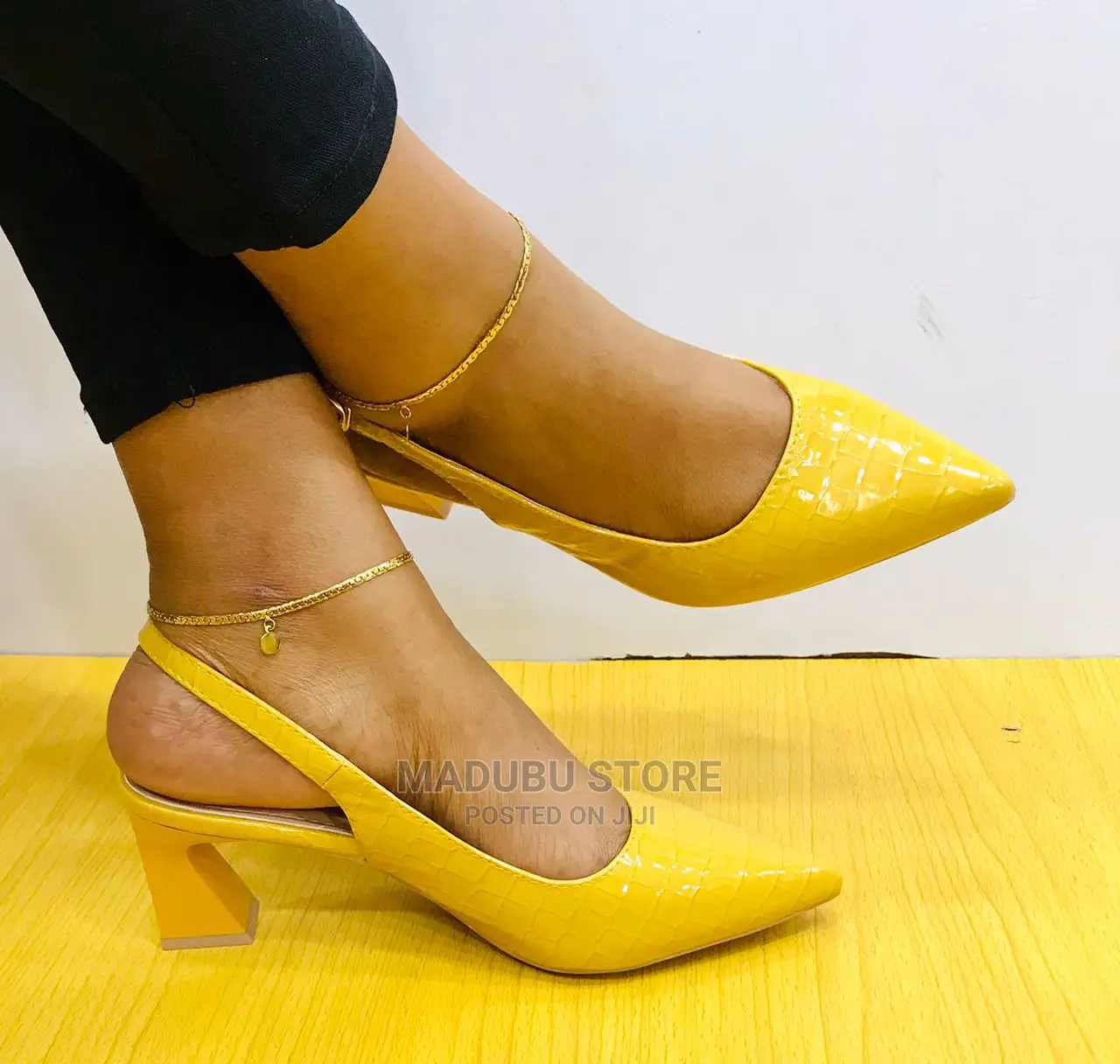Women's Flats