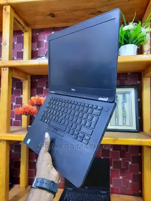 Laptop Dell Latitude 14 E7470 4GB Intel Core I5 HDD 500GB