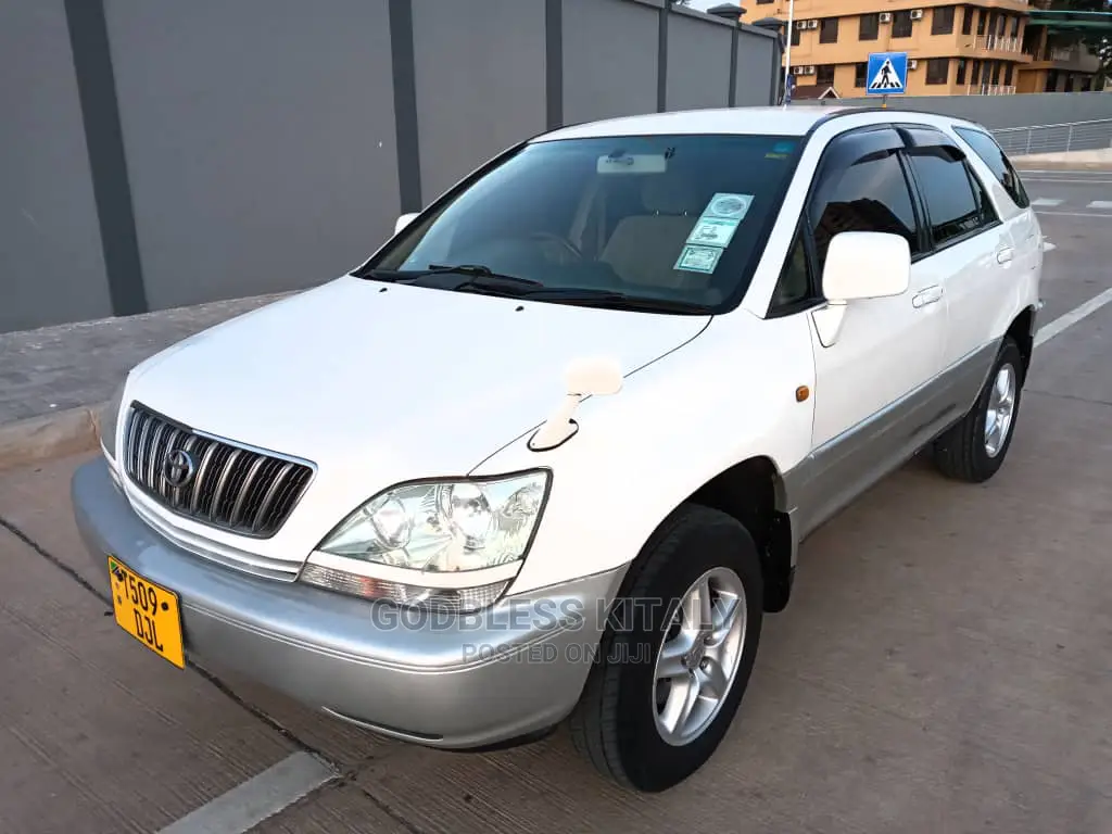 Toyota Harrier 2001 White