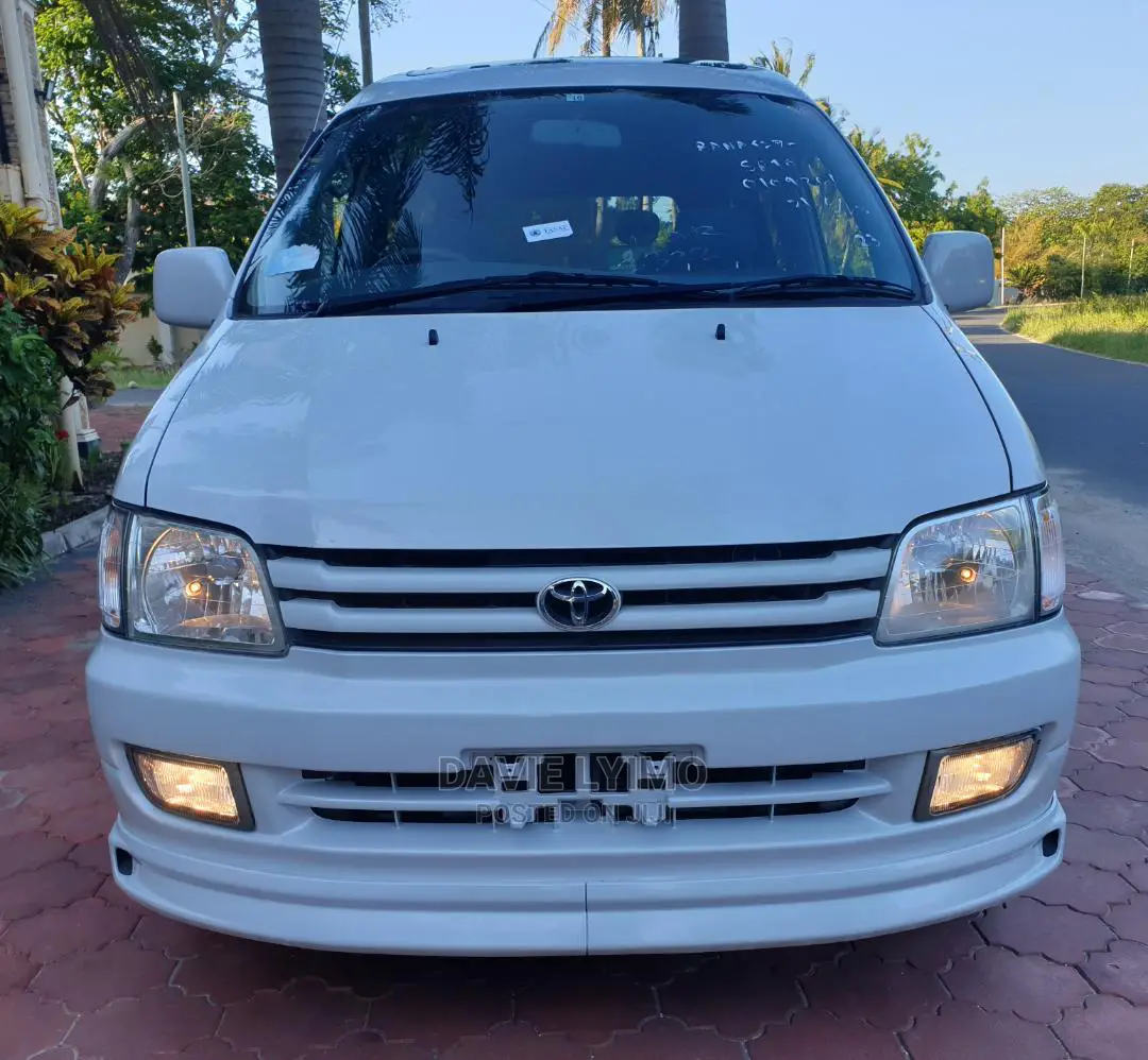 Toyota Lite-Ace 1998 Off White