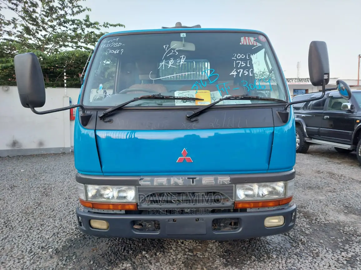 Mitsubishi Canter 1998 Blue