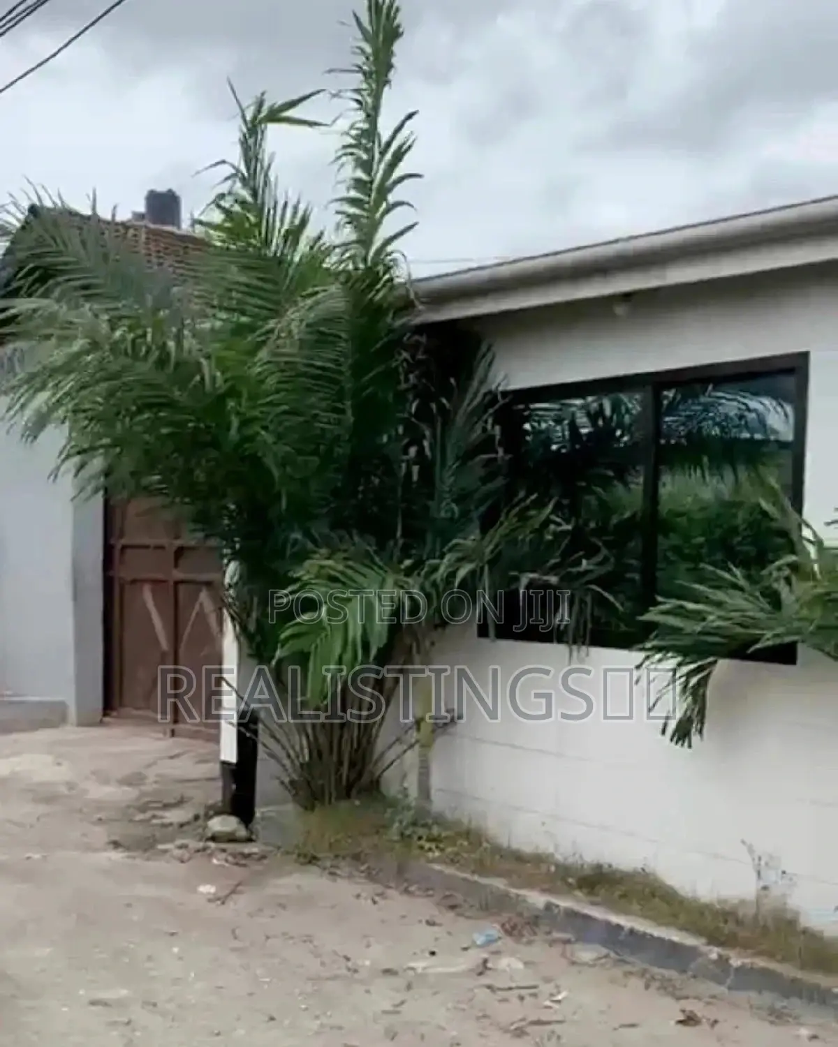 Kilichokuwa Chuo Kinauzwa, Buguruni - Dar Es Salaam