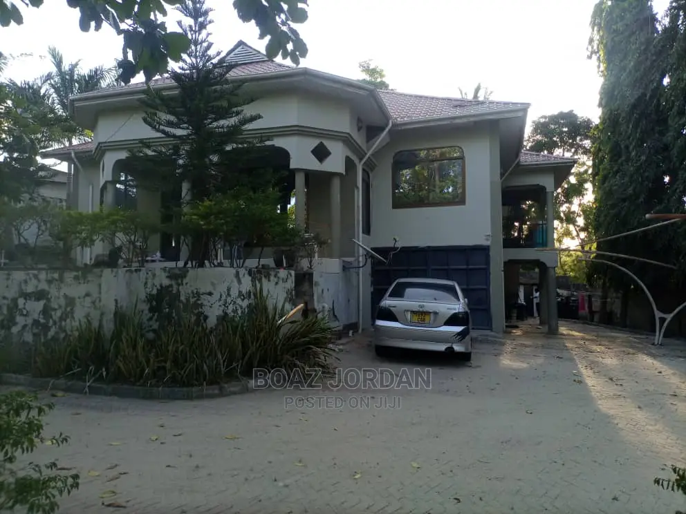 Furnished 9bdrm Bungalow in Boaz Mwakyembe, Mbezi for sale