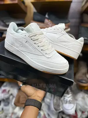 Reebok Full White
