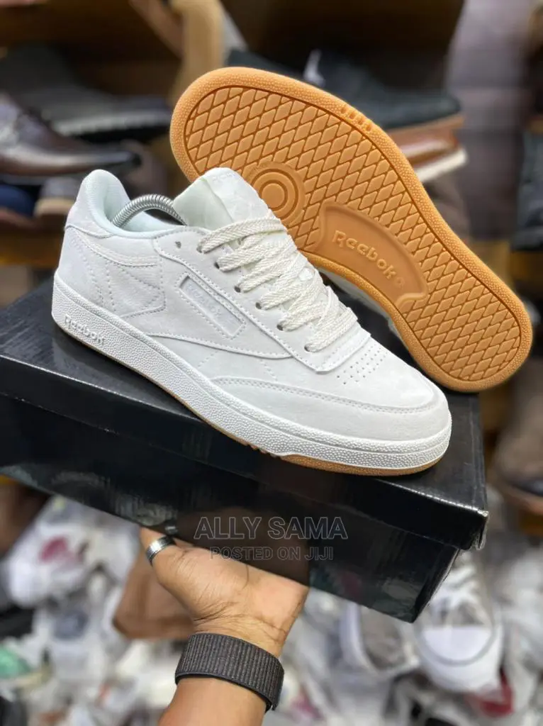 Reebok Full White
