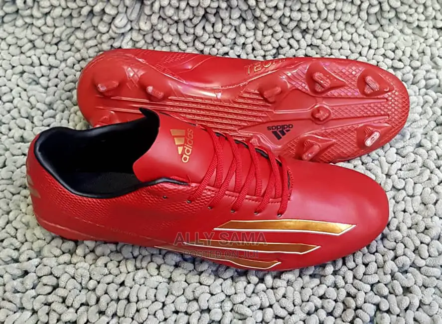 Jogger Football Boots