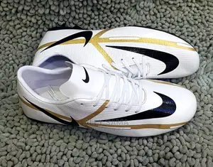 Jogger Football Boots