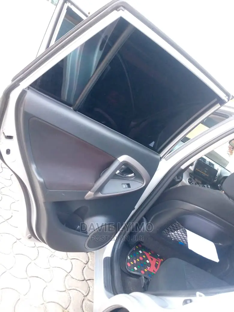 Toyota RAV4 2007 Silver