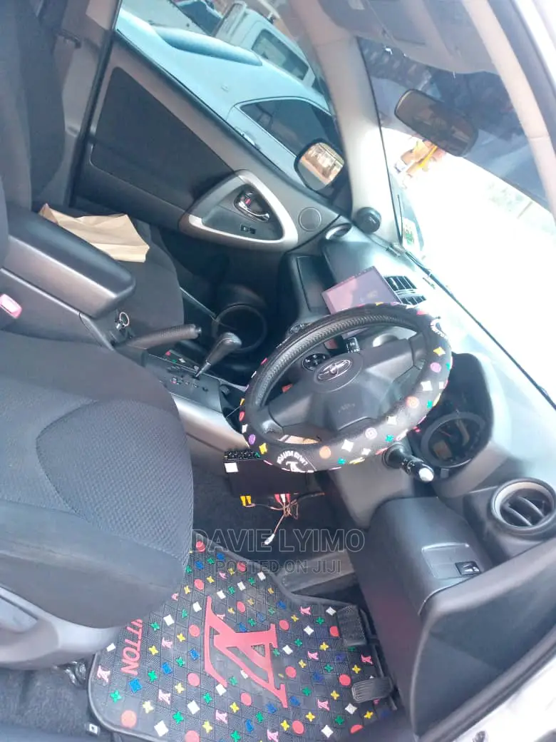 Toyota RAV4 2007 Silver