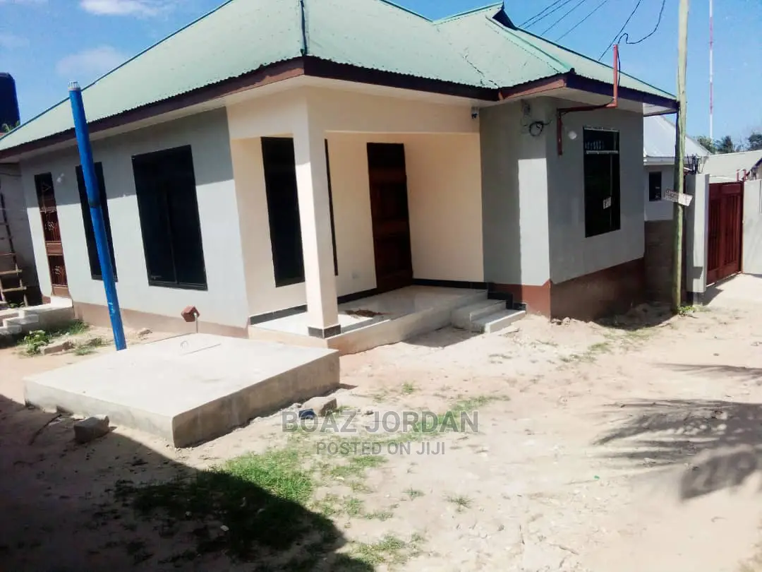3bdrm Apartment in Boaz Mwakyembe, Bunju for Rent