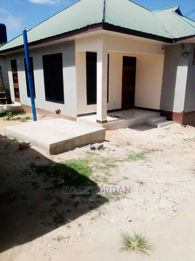 3bdrm Apartment in Boaz Mwakyembe, Bunju for Rent