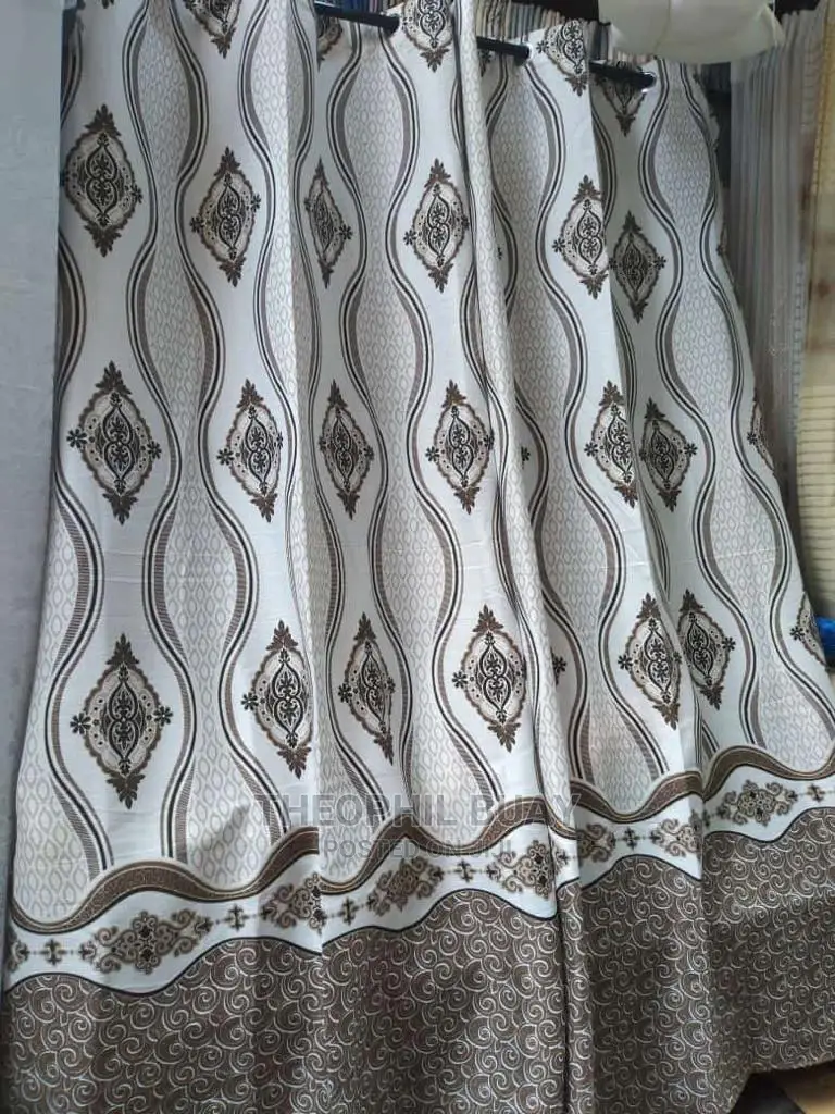 Mapazia Seti Yakiwa Mawili Ya 1.5m
