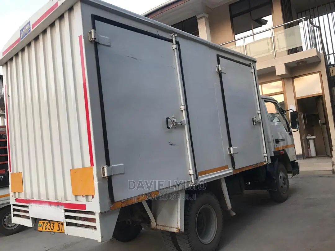 Eicher PRO 1055