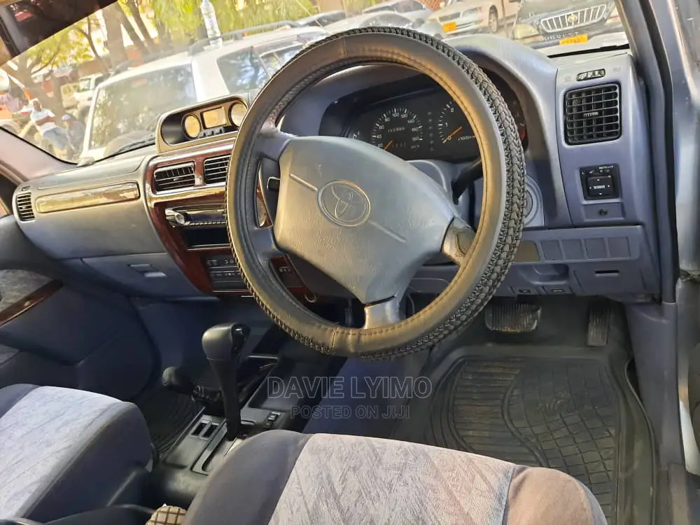 Toyota Land Cruiser Prado 1997 Gray