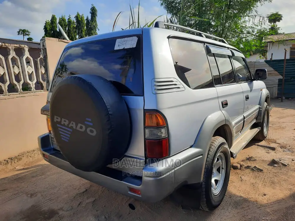 Toyota Land Cruiser Prado 1997 Gray