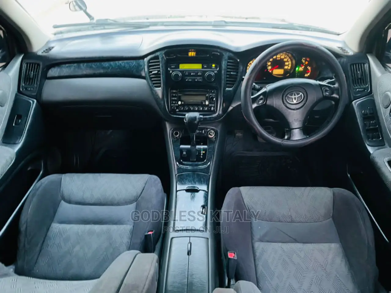 Toyota Kluger 2002 Black