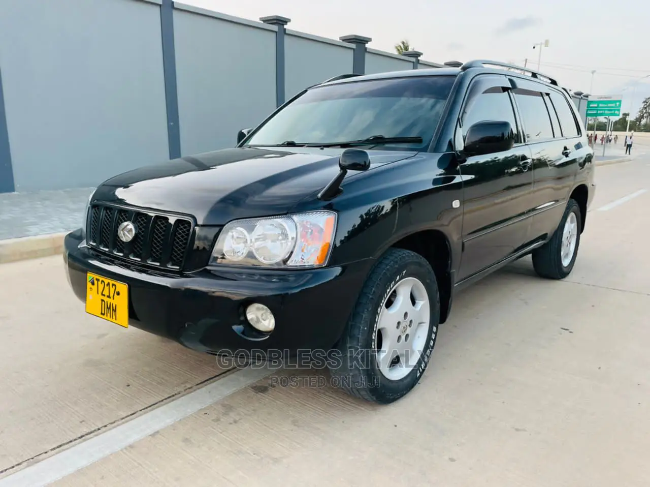 Toyota Kluger 2002 Black
