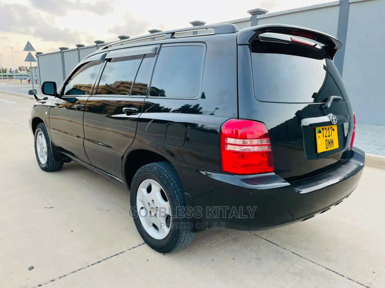 Toyota Kluger 2002 Black