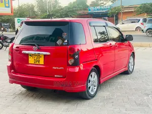 Toyota Raum 2005 Red