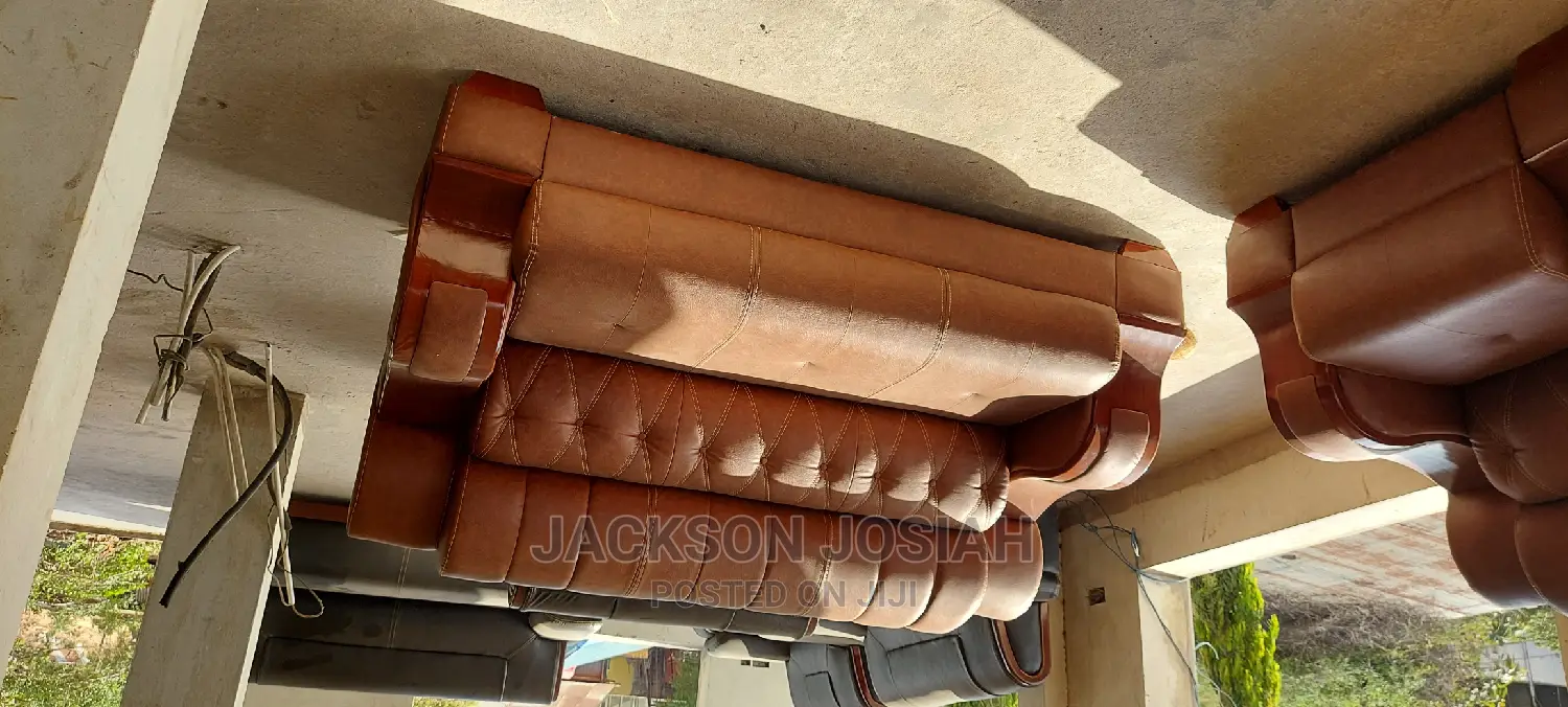 Sofa Set Available