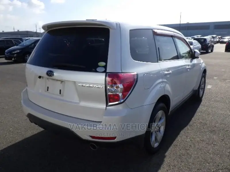 Subaru Forester 2009 White