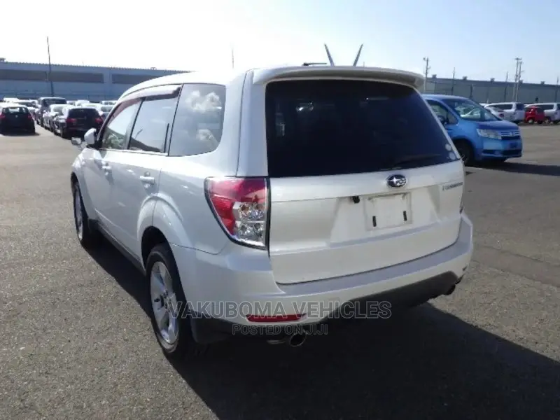 Subaru Forester 2009 White
