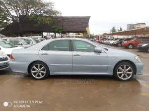 Toyota Crown 2004 Blue