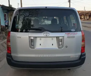Toyota Succeed 2004 Silver
