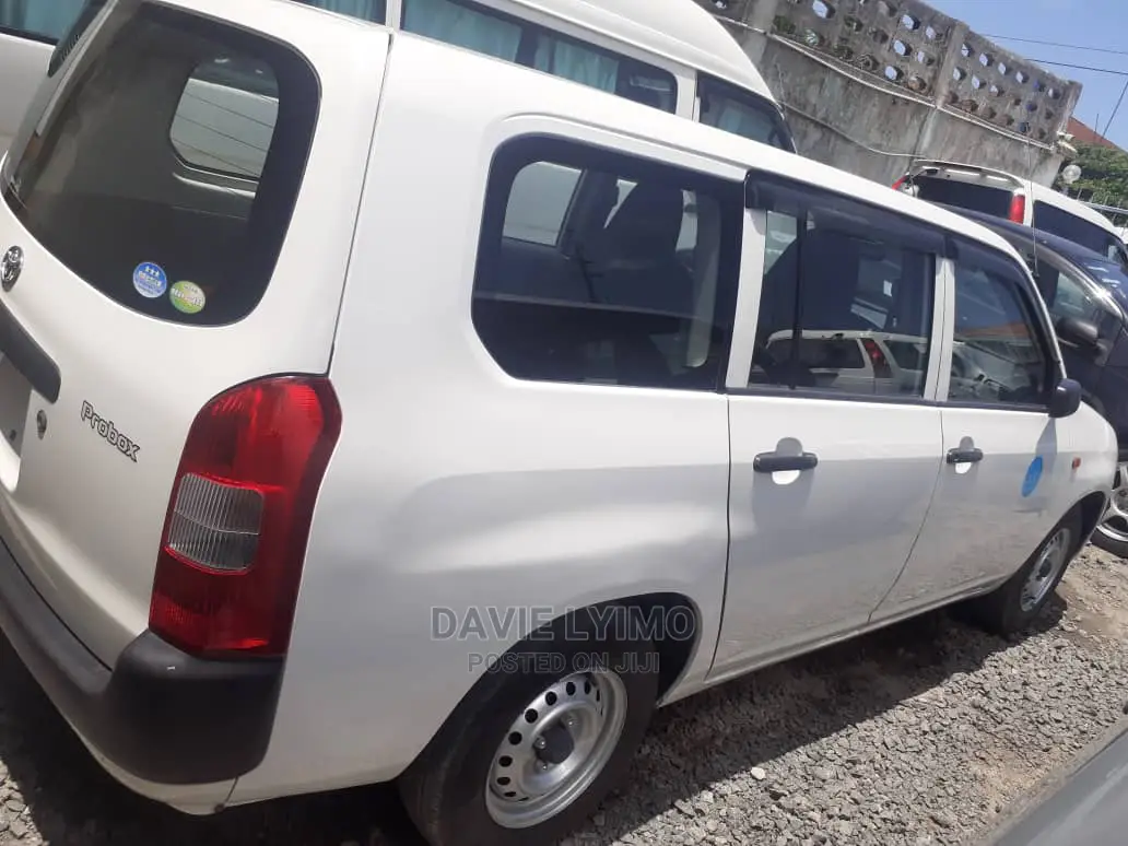 Toyota Probox 2006 White