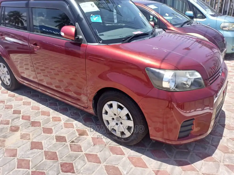 Toyota Corolla Rumion 2008 Brown